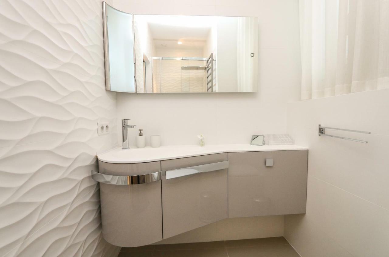 Seafront Modern Apartment Ніцца Екстер'єр фото